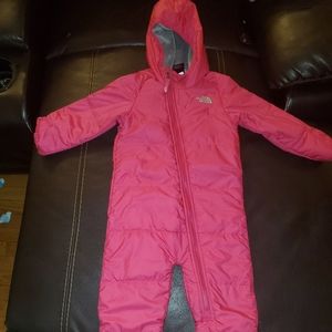 Girl Northface snow suit